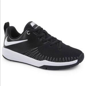 Nike Team Hustle D 7 Low